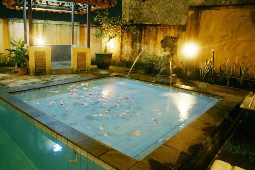 Augusta Valley Bandung